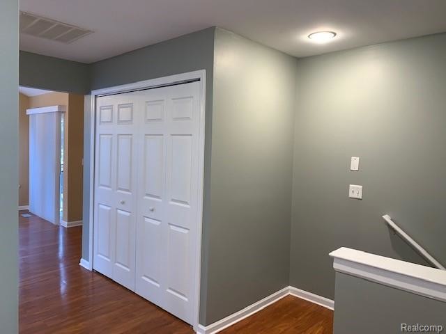 Building Photo - 16424 Claremont Dr