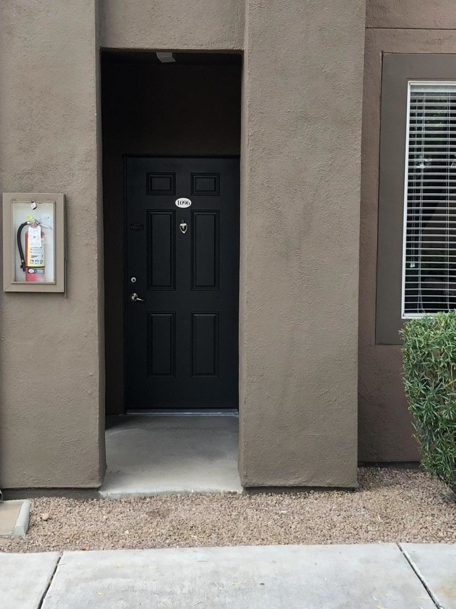 Building Photo - 7009 E Acoma Dr