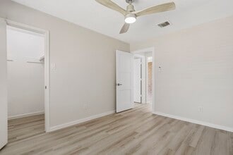 Building Photo - 2210 Trail W St