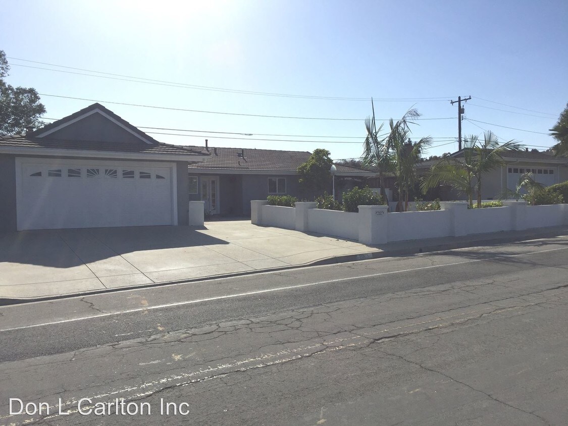 Foto principal - 3 br, 2 bath House - 963 Via Ondulando