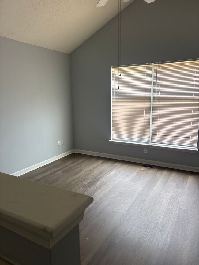 Foto del edificio - 2512 Cedar St