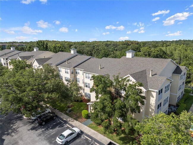 Foto del edificio - 18229 Bridle Club Dr