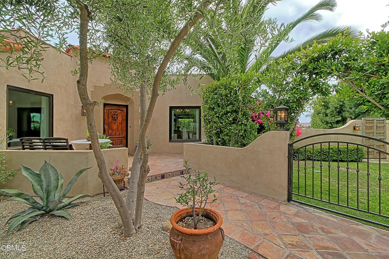 Primary Photo - 28 Encinal Pl