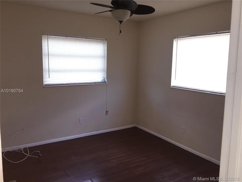 Foto principal - 1000 NW 2nd St