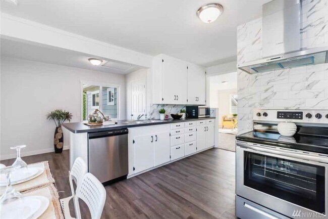 Foto del edificio - Immaculate 2 bedroom 2 bath home