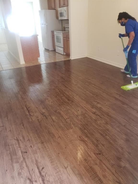 Building Photo - 718 N Marshall Ln