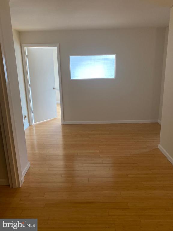 Foto del edificio - 2401 H St NW