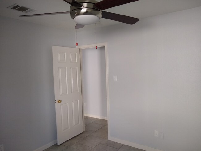 Foto del edificio - 3205 Crownover St