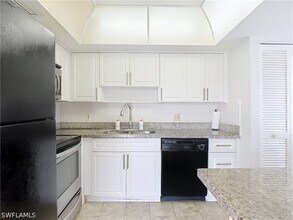 Building Photo - 1400 Pompei Ln