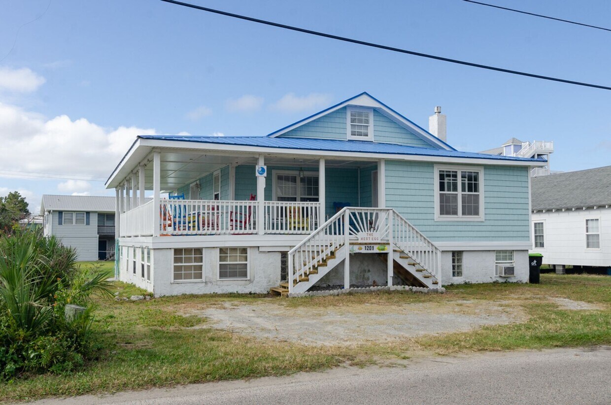 Primary Photo - 1201 Carolina Beach Ave N