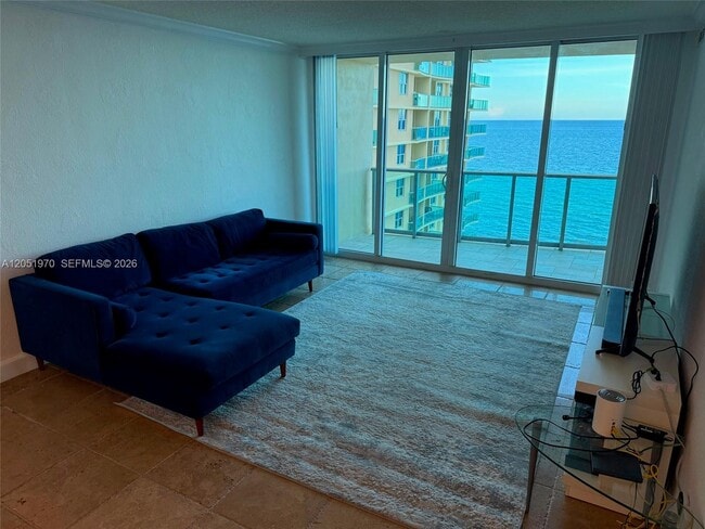 Building Photo - 2501 S Ocean Dr