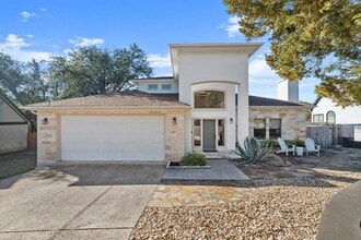 Building Photo - 1030 Daviot Dr