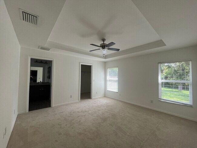 Foto del edificio - 1370 McCrory St