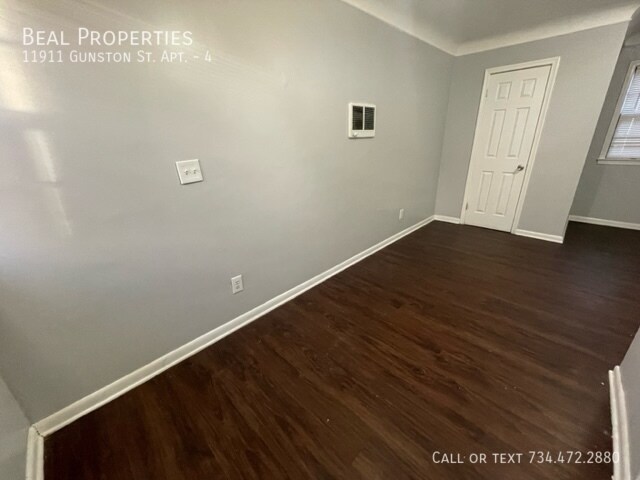 Foto del edificio - 11911 Gunston St