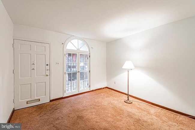 Building Photo - 2013 Moravian St