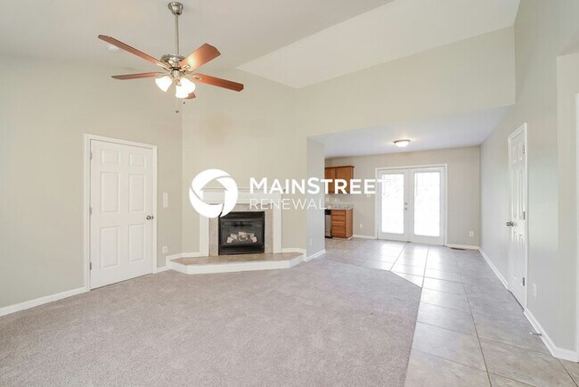 Foto del edificio - 3 Bedroom Pet-Friendly Home in Winston-Salem, NC with Main Street Renewal