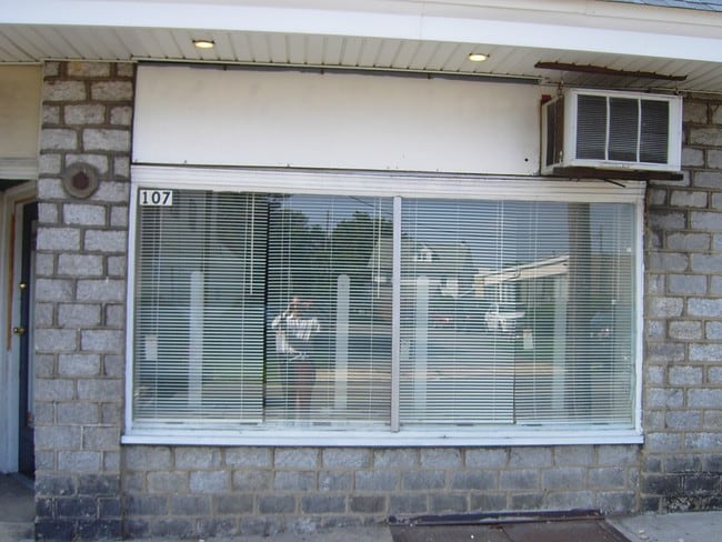 Building Photo - 101 - 119 S State Rd
