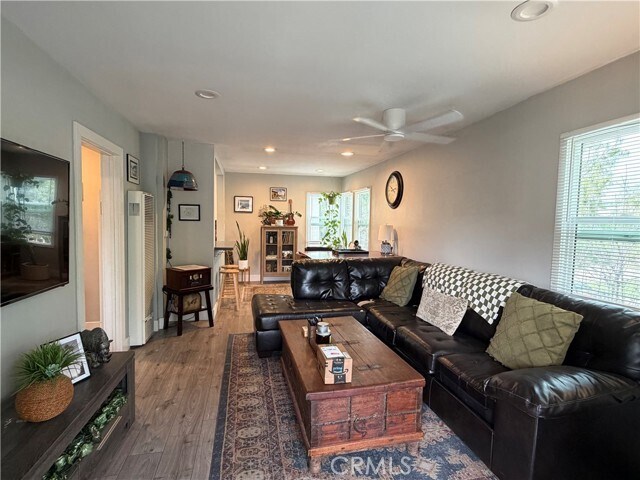 Foto del edificio - 2852 Exposition Blvd