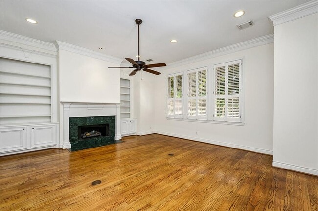 Building Photo - 2512 South Blvd