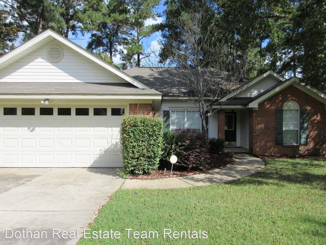 202 W Roxbury Rd, Dothan, AL 36305 House Rental in Dothan, AL