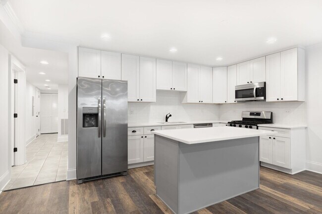 Foto del edificio - 7314 N Claremont Ave