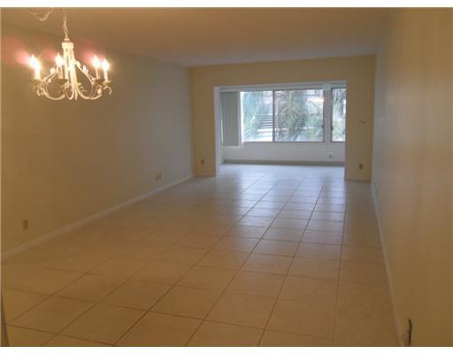 Building Photo - 3186 Via Poinciana