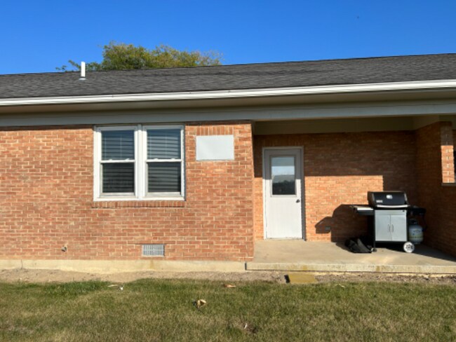 Building Photo - 2547 OH-364