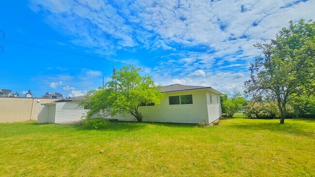 Photo - 4 Bed 1.5 Bath Single Family Home in Renton