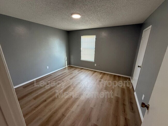 Foto del edificio - 1700 Short St