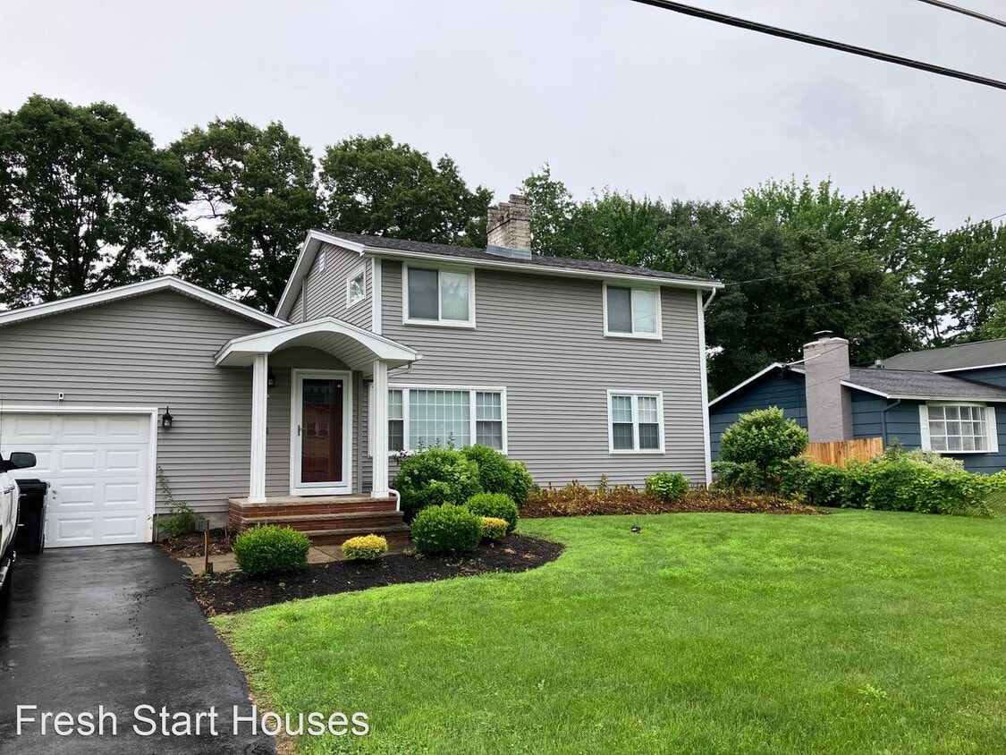 Primary Photo - 5 br, 3 bath House - 113 Jewell Drive