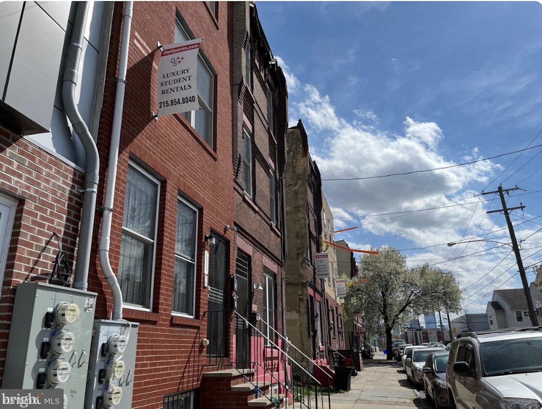2023 N 16th St, Philadelphia, PA 19121 Townhome Rentals in(04)