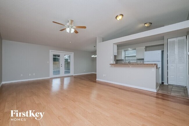 Foto del edificio - 12213 Hidden Brook Dr