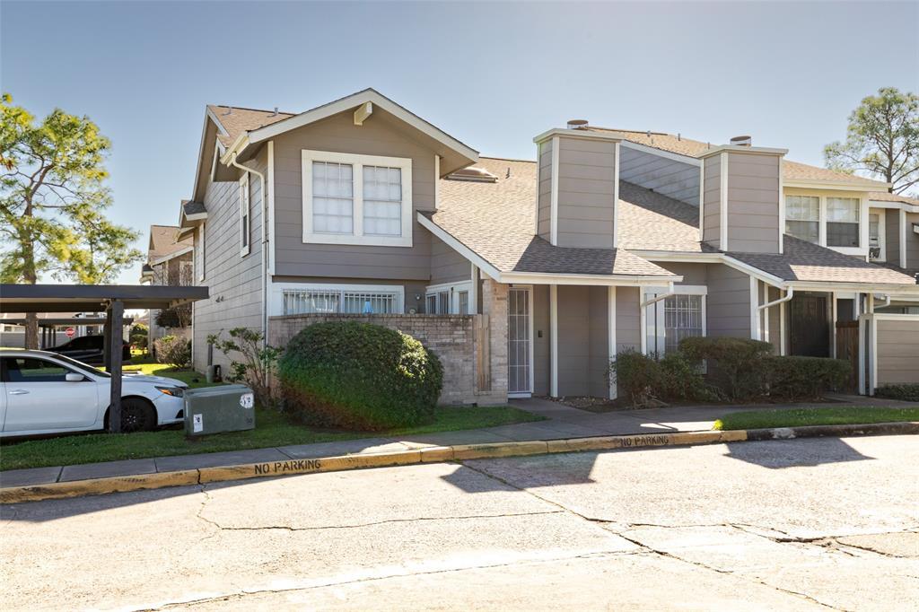 Foto principal - 6341 Shadow Tree Dr
