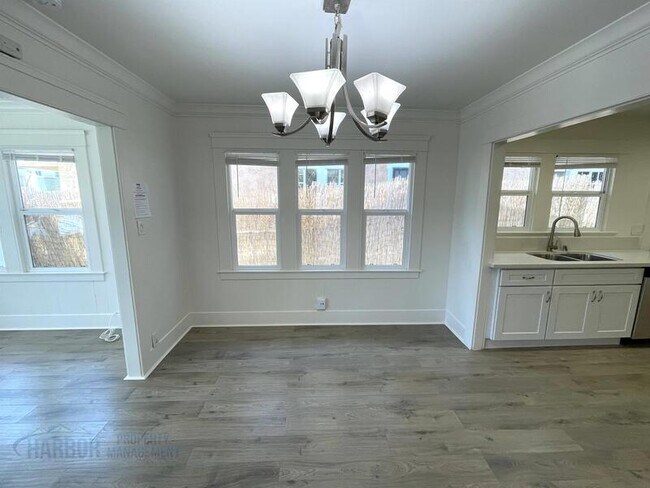 Foto del edificio - 566-568 W 19th St