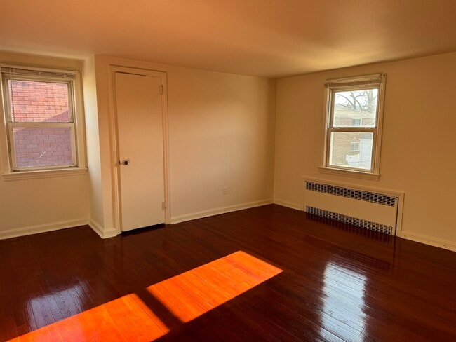 Building Photo - 52 Stover Ave