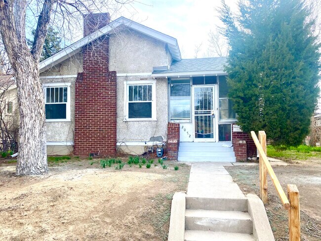 Frente de la casa - 2072 S Humboldt St