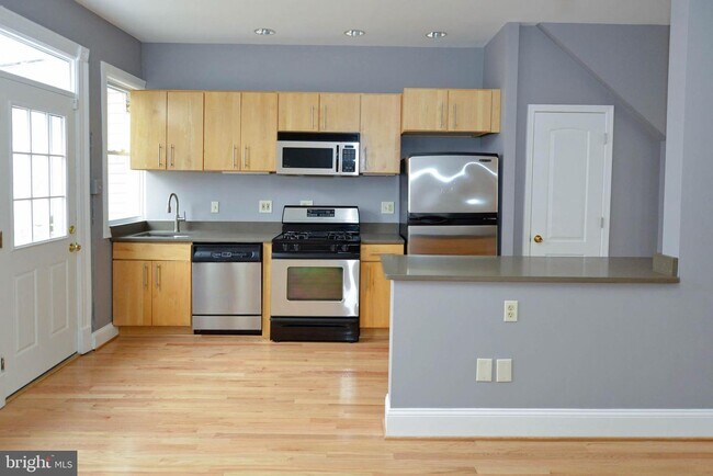 Foto del edificio - 5302 Illinois Ave NW