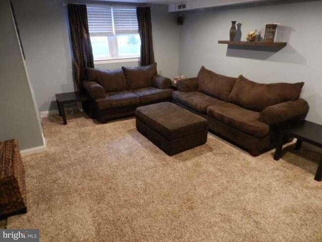 Foto del edificio - 1119 Crestover Rd