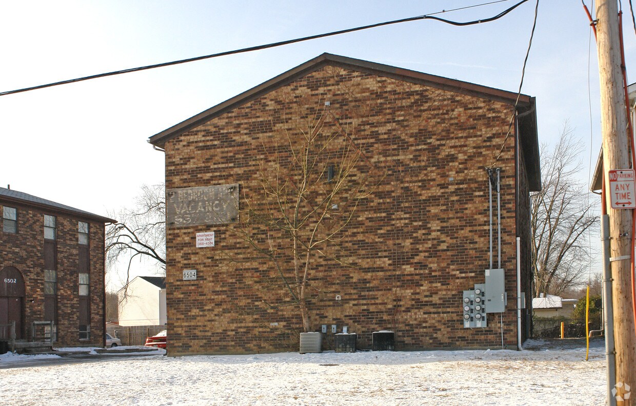 Foto del edificio - 6504 Hackel Dr