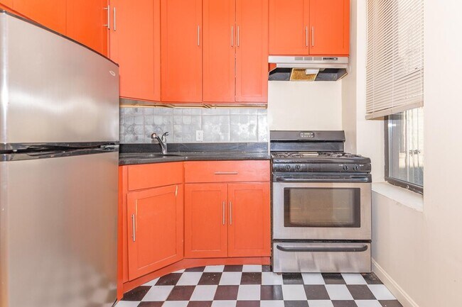 Foto del edificio - 1496 Bushwick Ave