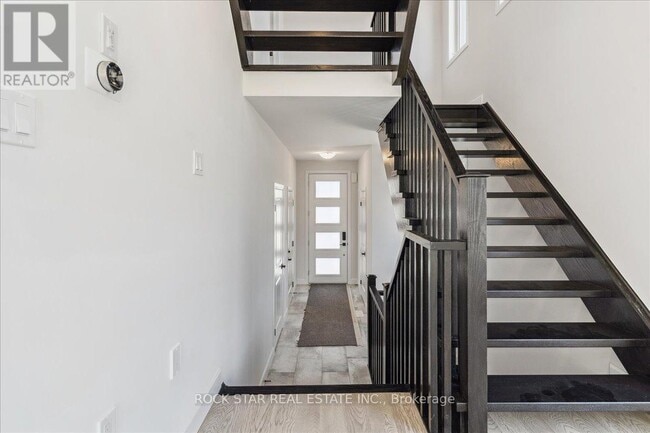 Building Photo - 3 Southam Ln