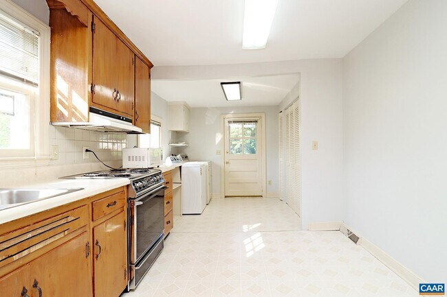 Foto del edificio - 236 Hartmans Mill Rd
