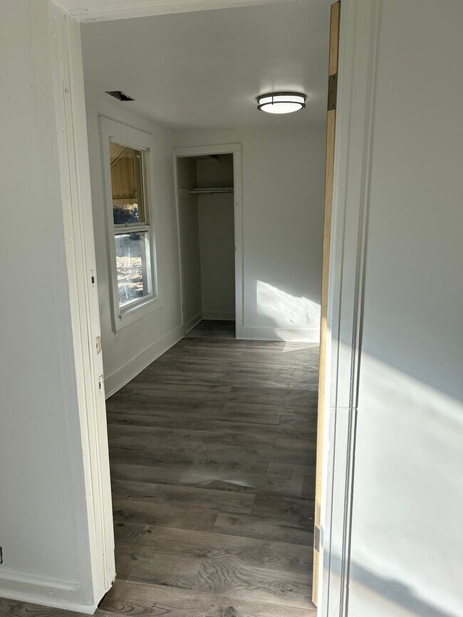 Foto del edificio - 2 Bedroom Single Family Home in Denver