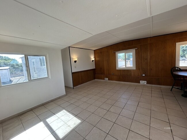 Foto del edificio - 2060 S Nelson Dr