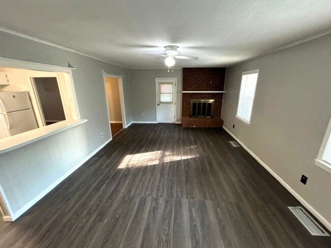 Foto del edificio - 1755 Cornelia Ln