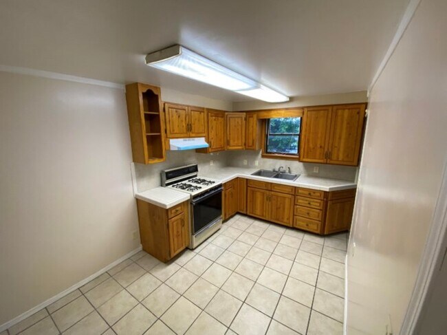 Foto del edificio - 426 S Commercial St