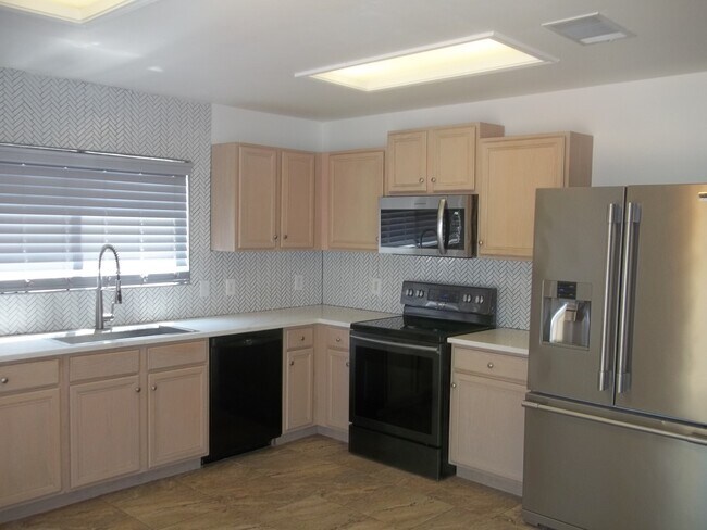 Building Photo - 2614 Stapleford Dr