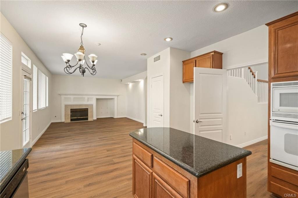 Foto principal - 19720 Kilfinan St