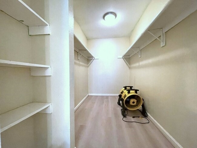 Foto del edificio - 752 Memorial Mews St