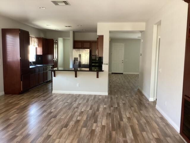 Building Photo - 39324 Kennedy Dr